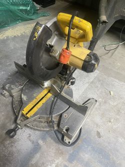 Dewalt DW703 Compound Mitre Saw