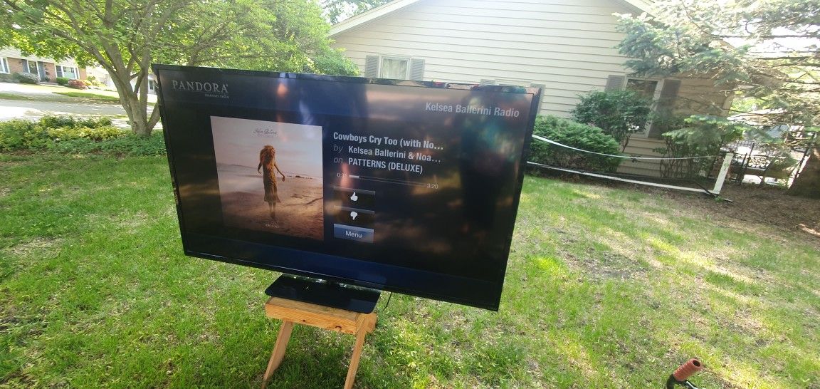 70" Vizio Tv Very Big No Holds Reatils Approximately 1700$ No Holds 