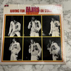 Attention Elvis Fans And Serious Collectors: Original 1974 Having Fun With Elvis On Stage