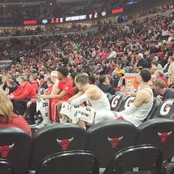 FLOOR SEATS  - BULLS VS WARRIORS 2/8
