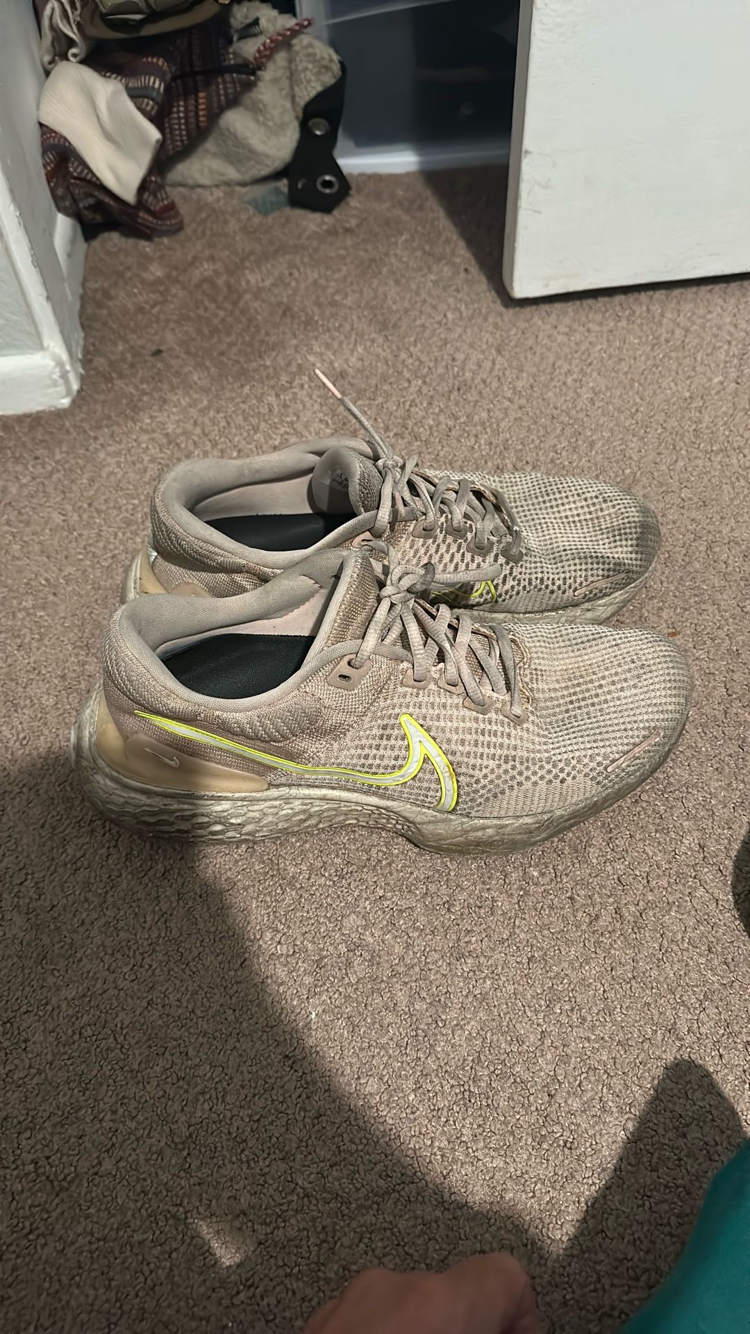 Nike Running Shoes Men’s 10.5 Or W 12