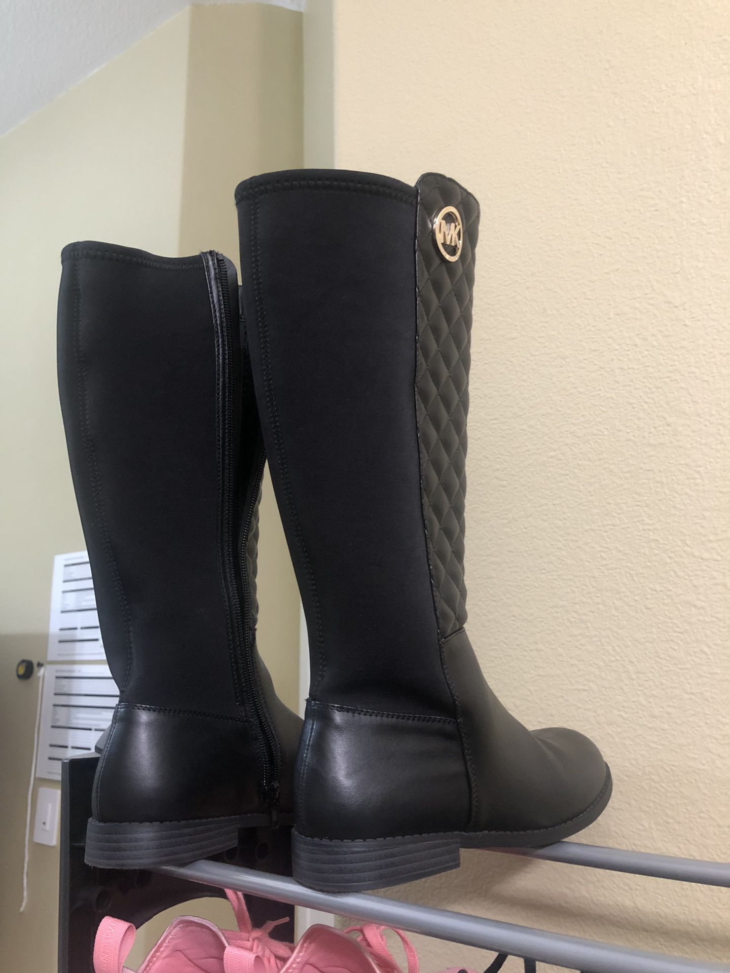 Michael Kors women’s boots. Size 5-5.5