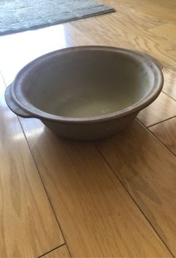 Pampered Chef stoneware bowl large. 10.5” Wide 4.5” Deep