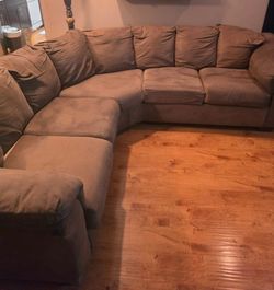 Sectional couch 2 pieces