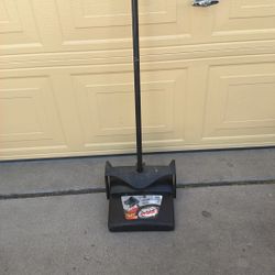 Dust Pan 