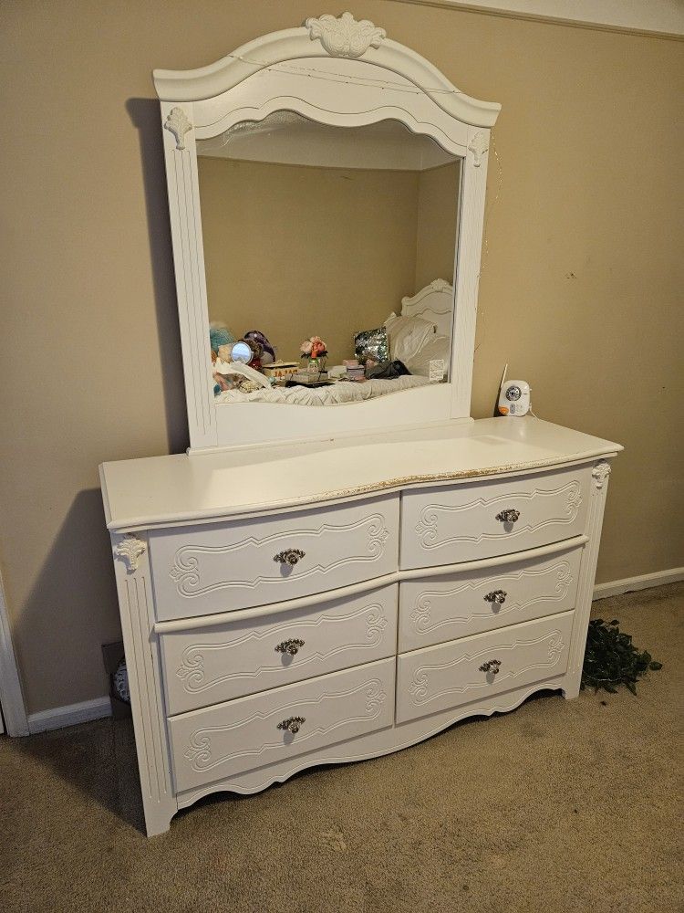 White Twin Bed, Night Stand, 6 Drawer Dresser, Makeup Counter