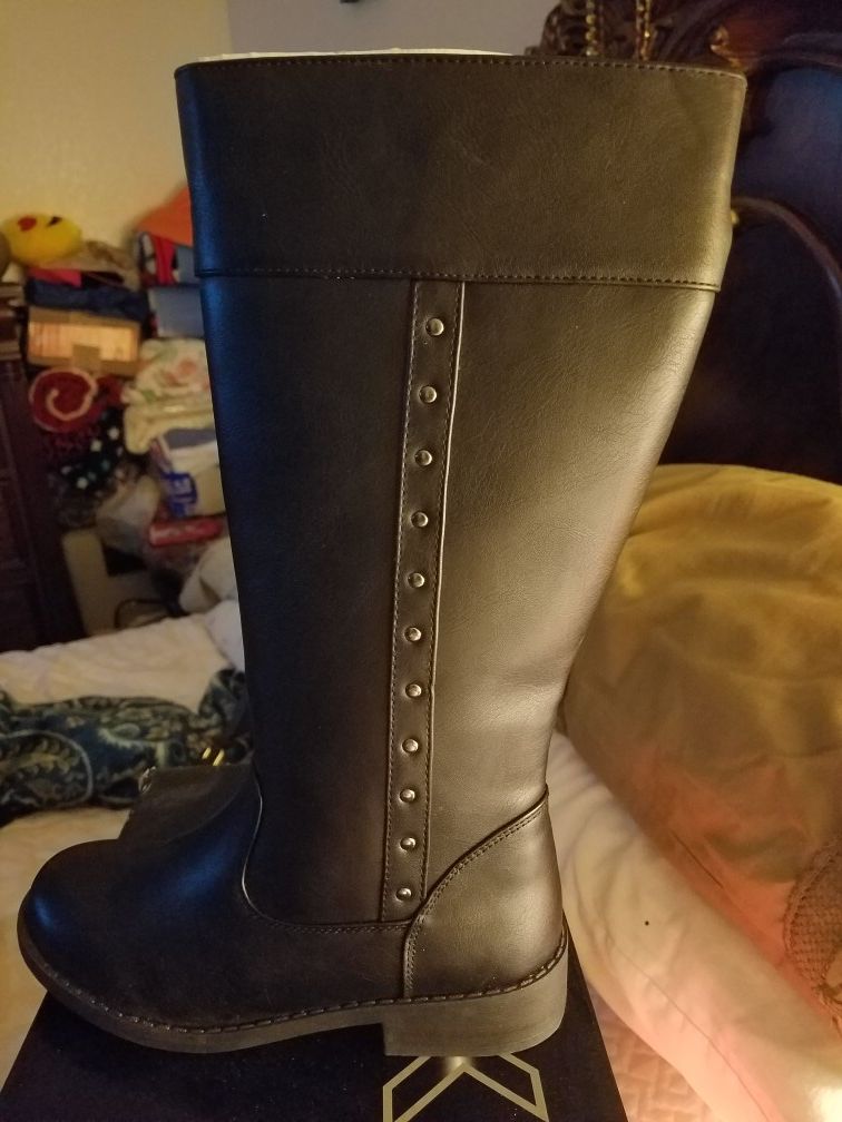 New girls boots