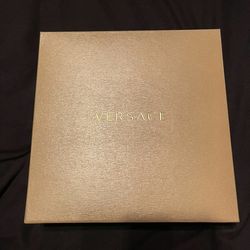 18k Versace Gold Greek Key Chain