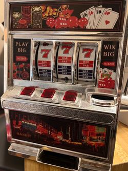 Medium sized slot machine
