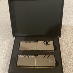 Trident Z Royal 32 Gb Ddr4 For Sale 