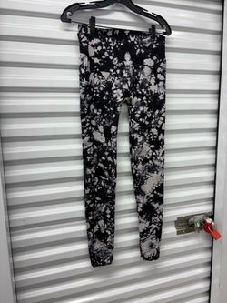 Xhilaration Black/White Tie Dye Ankle Leggings S/M Women Regular