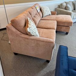 AMITY BAY CLAY SOFA CHAISE