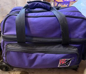 KT Bowling Bag w/Shoes and 2 Bowling Balls