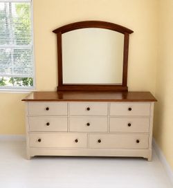 Solid Wood Dresser with Mirror | 9 Drawers | Great Condition