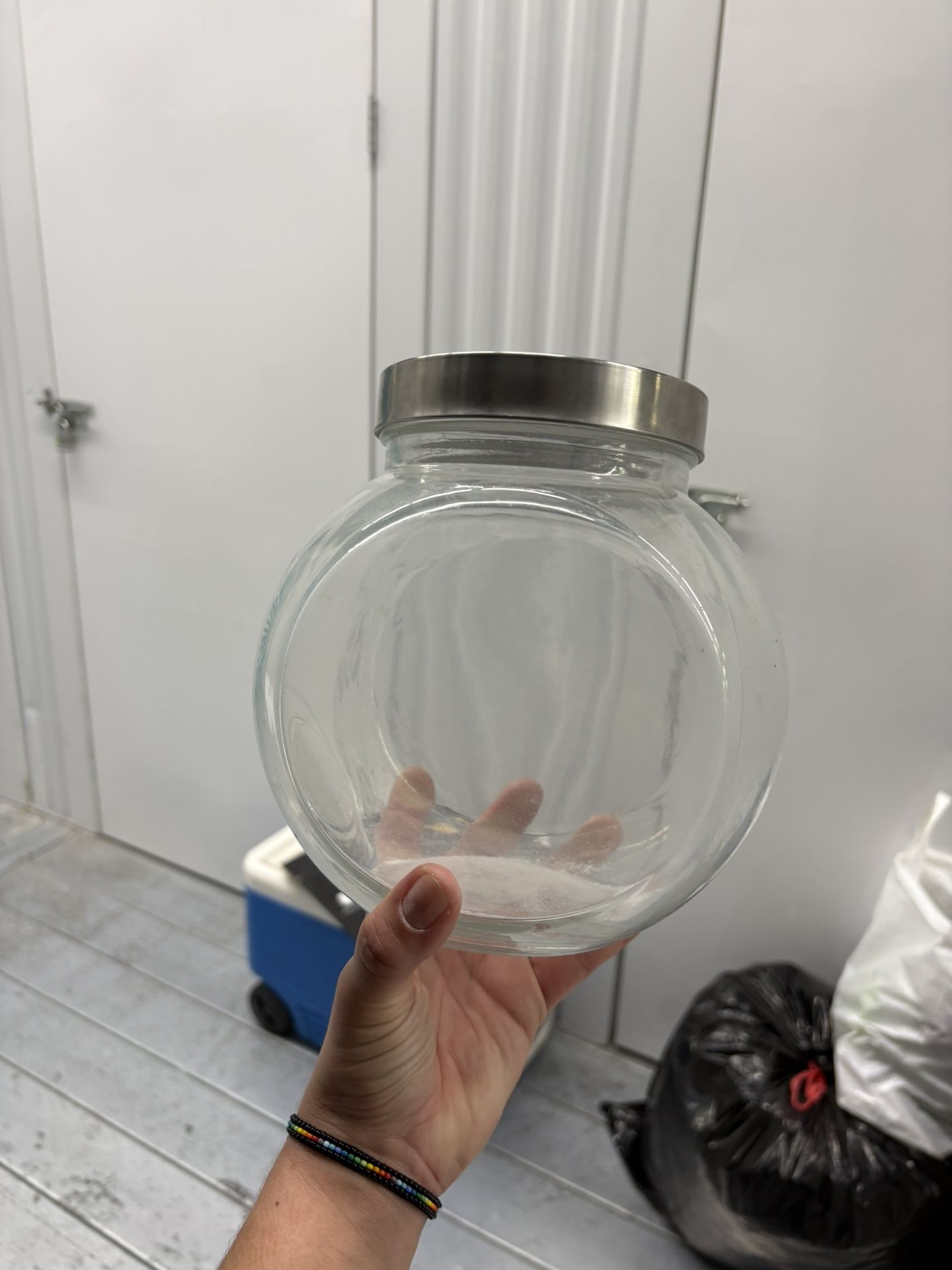 Large Solid Mason Jars w/ Screw On Lids