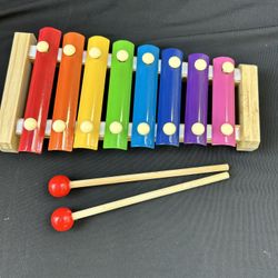 Hand Knocks The Xylophone toy
