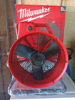 Milwaukee
M18 Brushless Cordless Hybrid 18 in. Variable Speed Fan (Tool Only)