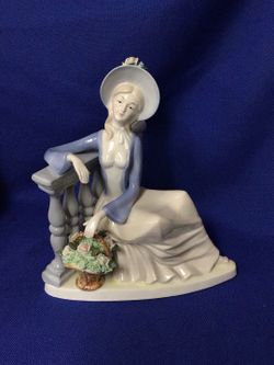 Vintage Espada Navaro large porcelain figurine handcrafted Spain woman flowers