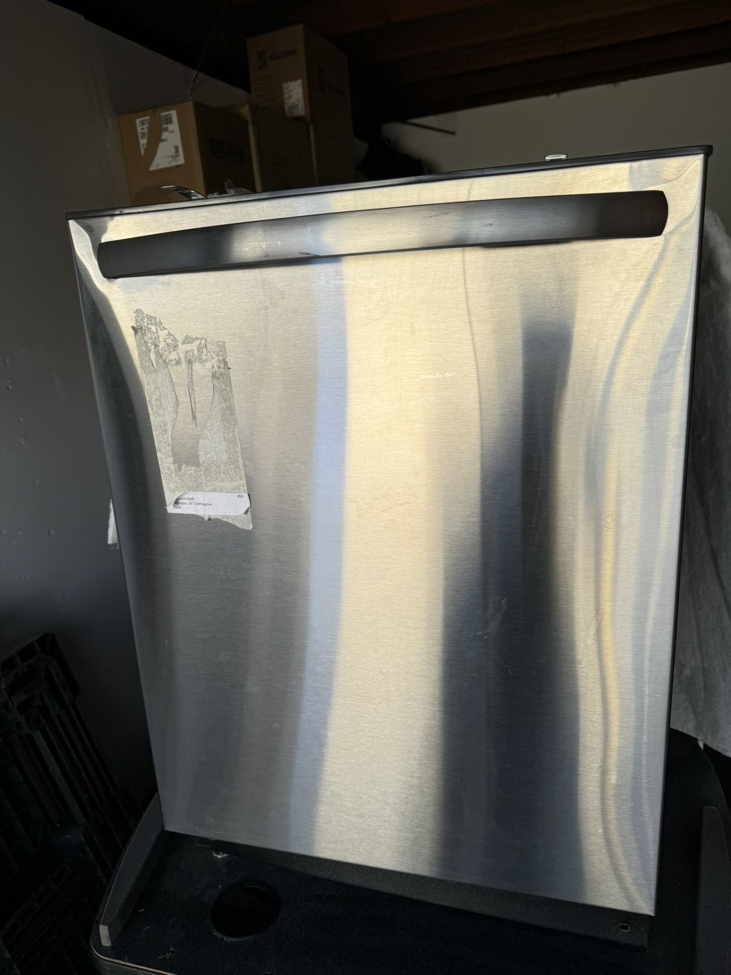 Frigidaire 24" Dishwasher