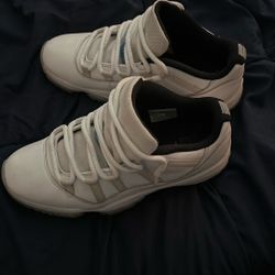 Jordan 11 Low White And Blue 