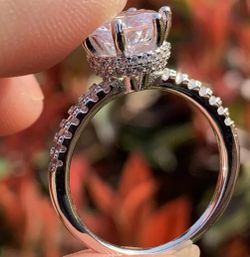 Wedding ring/engagement ring