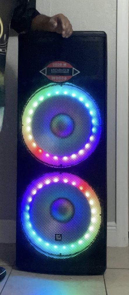 Speaker M-8000 …6500 w