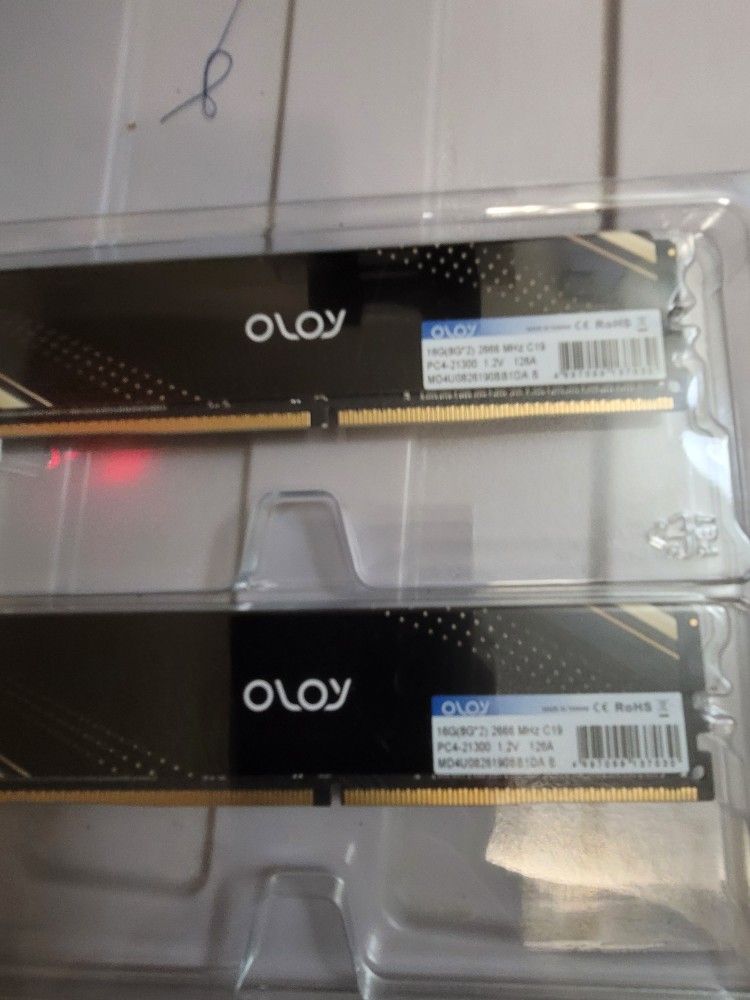 OLOY DDR4 RAM 32GB (2X16GB) UDIMM Desktop Memory Used