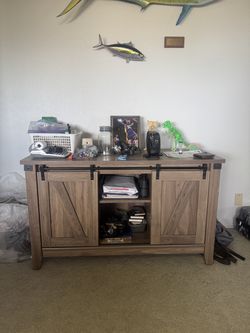 Aquarium stand