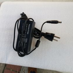 SAMSUNG LAPTOP CHARGER