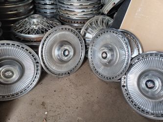 15" Buick Lesabre Hubcap Set 