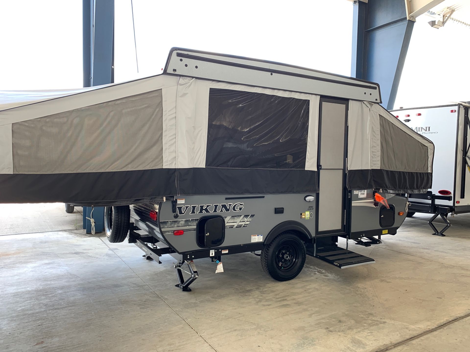 Coachman Viking Pop up camper! New 2019