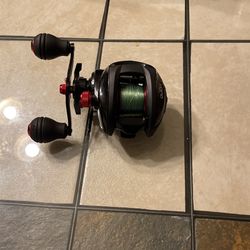 Left handed Baitcaster