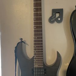 Ibanez  Guitar ( Read Description).