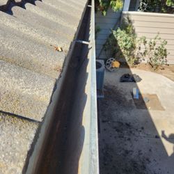 Gutters Cleaning