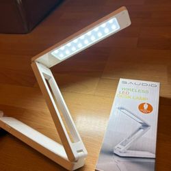 SAUDIO Wireless LED Desk Lamp – Rechargeable & Foldable