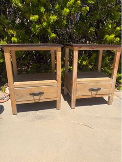 2 Side tables