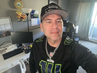 Cuban style Seahawks chain 24”
