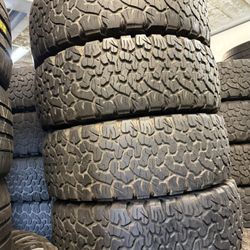 Vendo 265/65/ar17 Bfgoodrich Las 4 Llantas Por $190