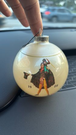 1986 Vintage Glass Christmas Ornament