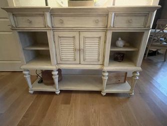 American Drew Buffet