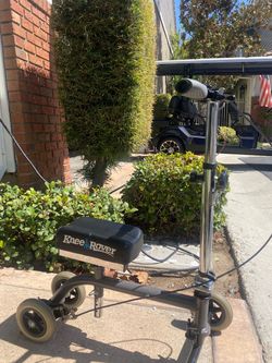 KneeRover Knee Scooter Walker