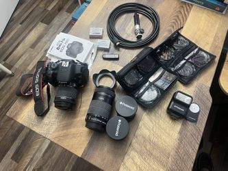 Canon Rebel T5i 700D Bundle!