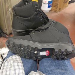 Sketchers Sz 9 Steel Toe