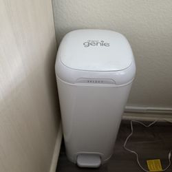 Diaper genie 