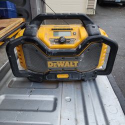 DeWalt Radio