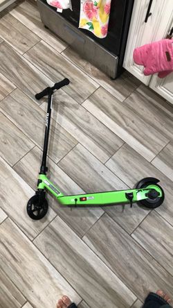 (NEGOTIABLE) Razor Black Label E90 Electric Scooter - Green, for Kids Ages 8+ and up to 120 lbs