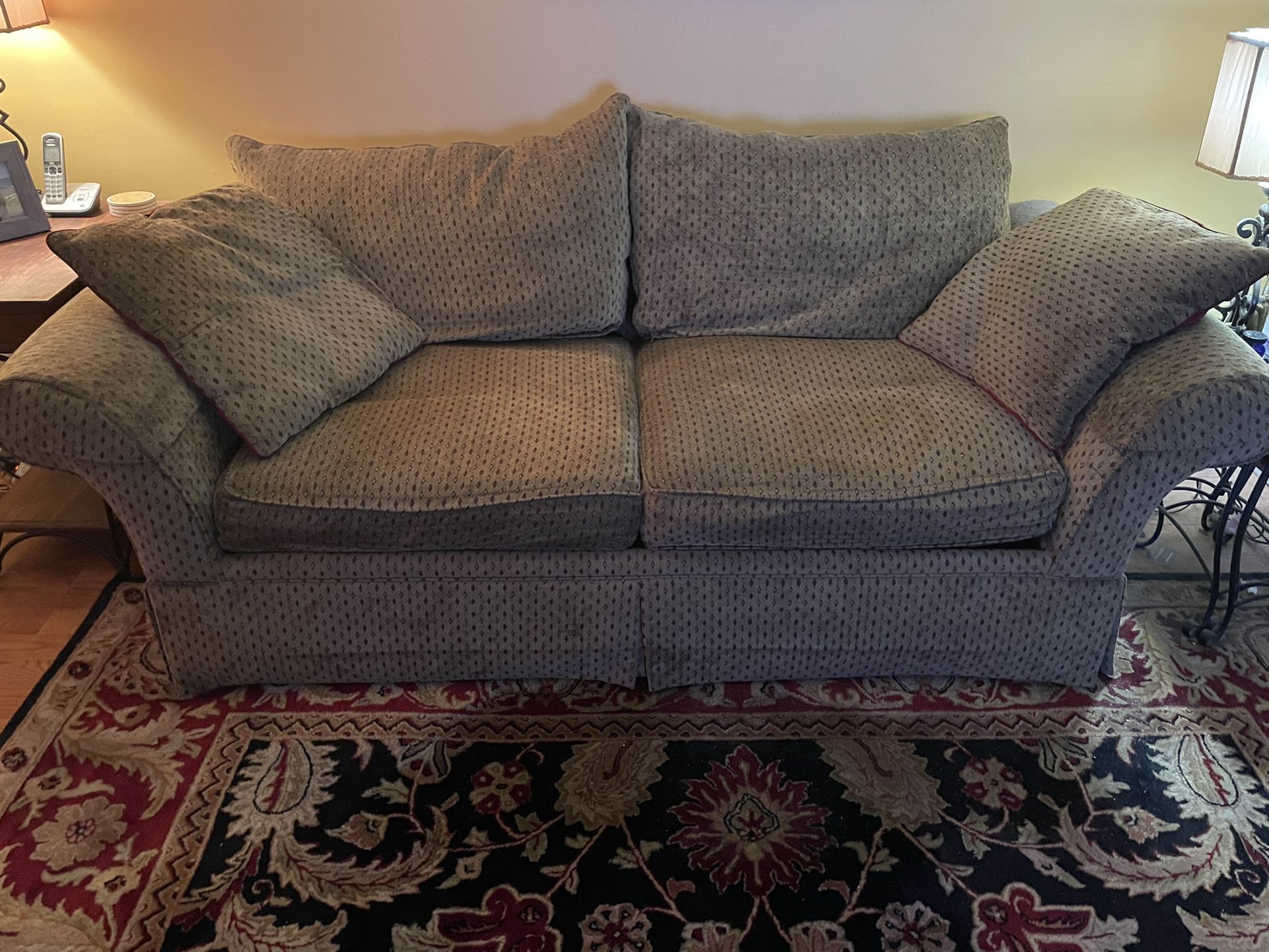 Diamond Patterned Couch - 4 Seat W/ Throw Pillows (Price negotiable)