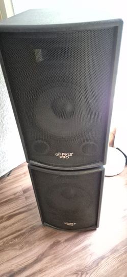 Pair of Pyle Pro PA Speakers - Great for DJ / Parties
