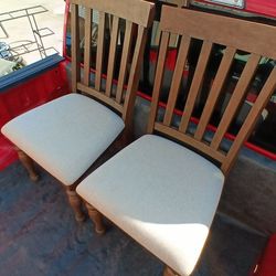 Set of 2 Table Chairs $60