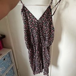 Flowery jumpsuit size Large